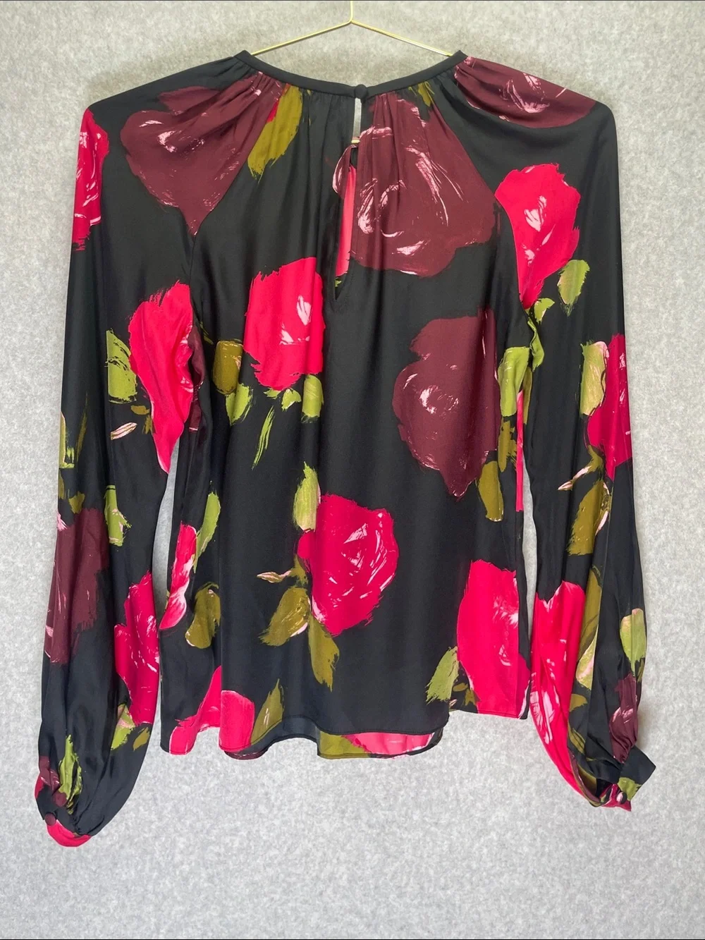 Kate Spade New York Just Rosy Keyhole Top in Silk Twill Dark Romantic Floral